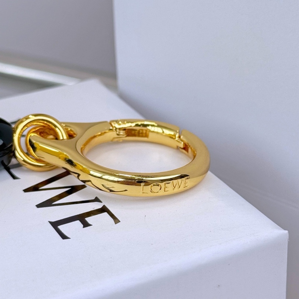 Loewe Charm - Picture 2 of 6